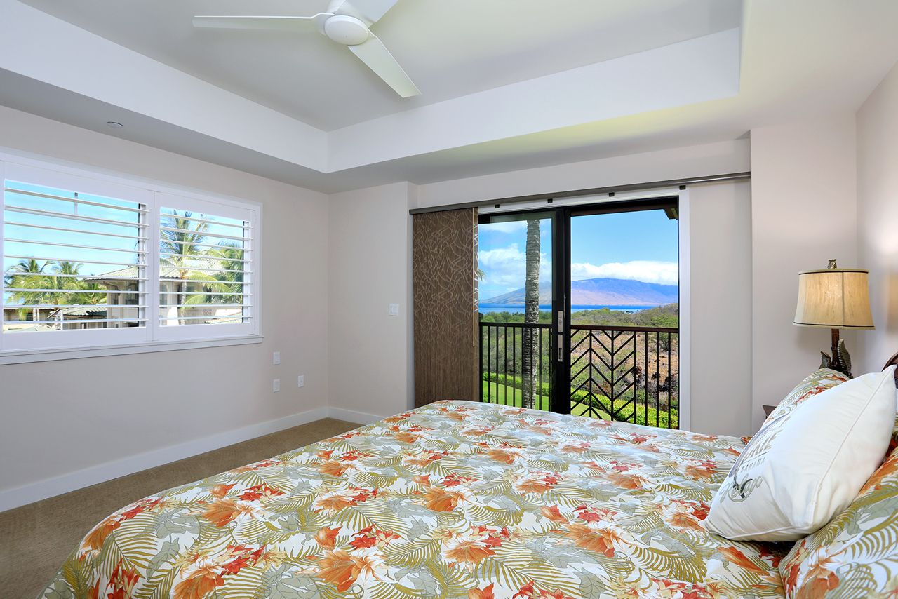 Beautiful Master suite: Ocean views