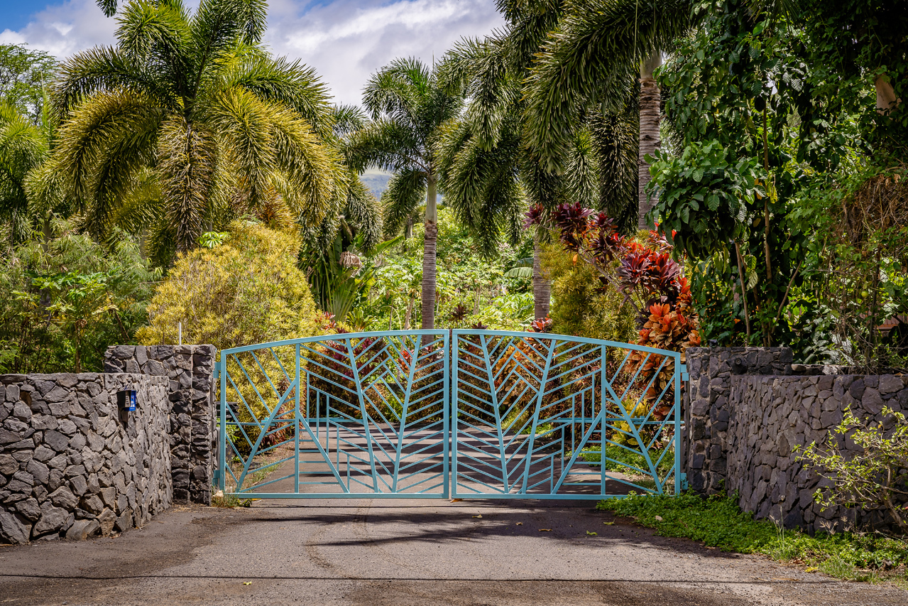 Secure gated entry to community