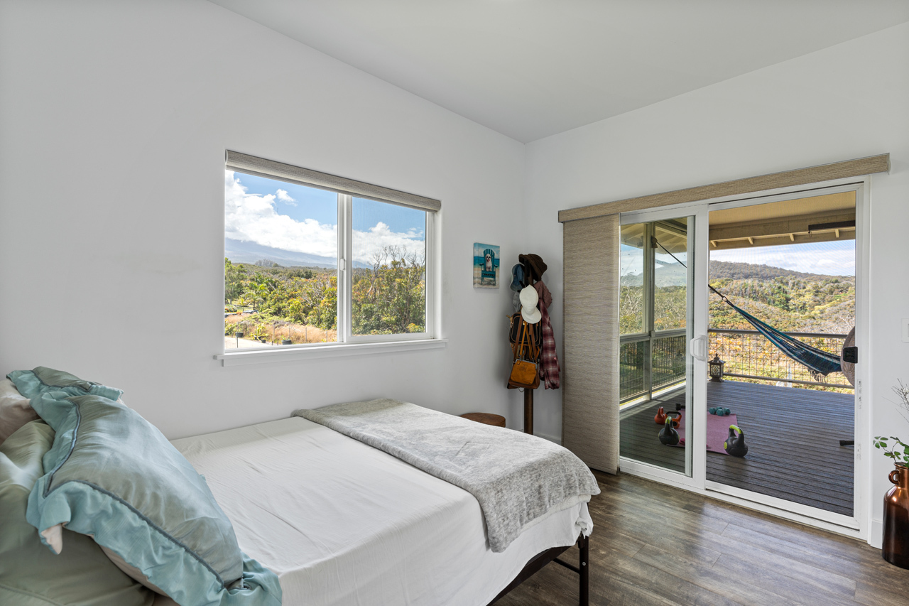 Bedroom 2 and Bathroom 2: 