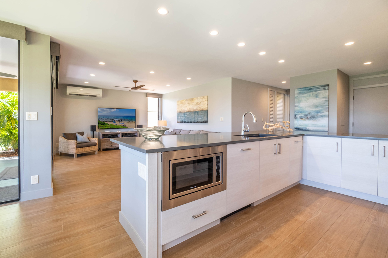 Beautifully upgraded kitchen: 