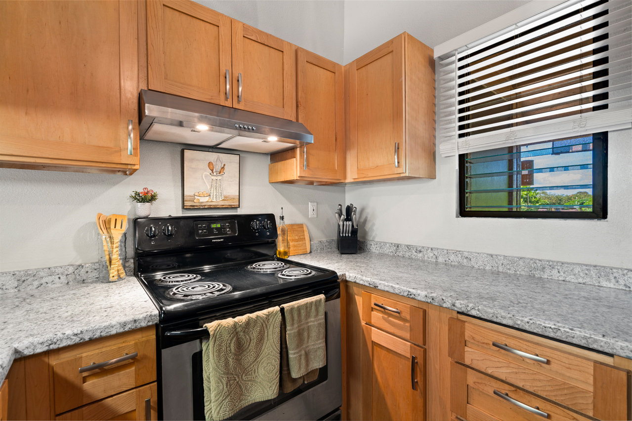 Kitchen: 