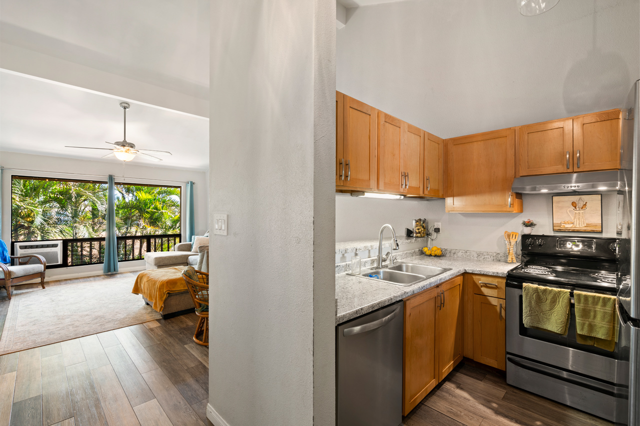 Kitchen: 
