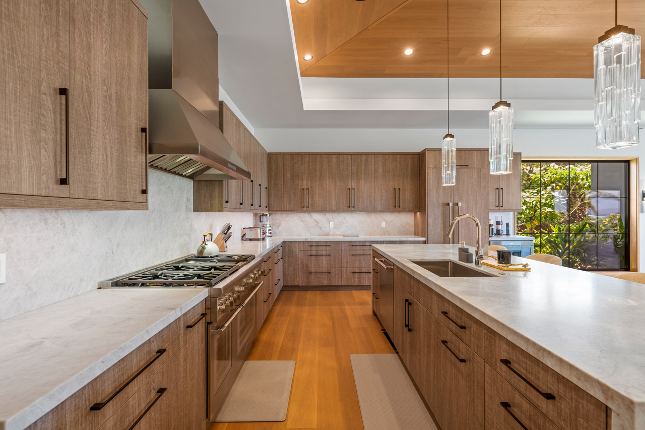 Kitchen: