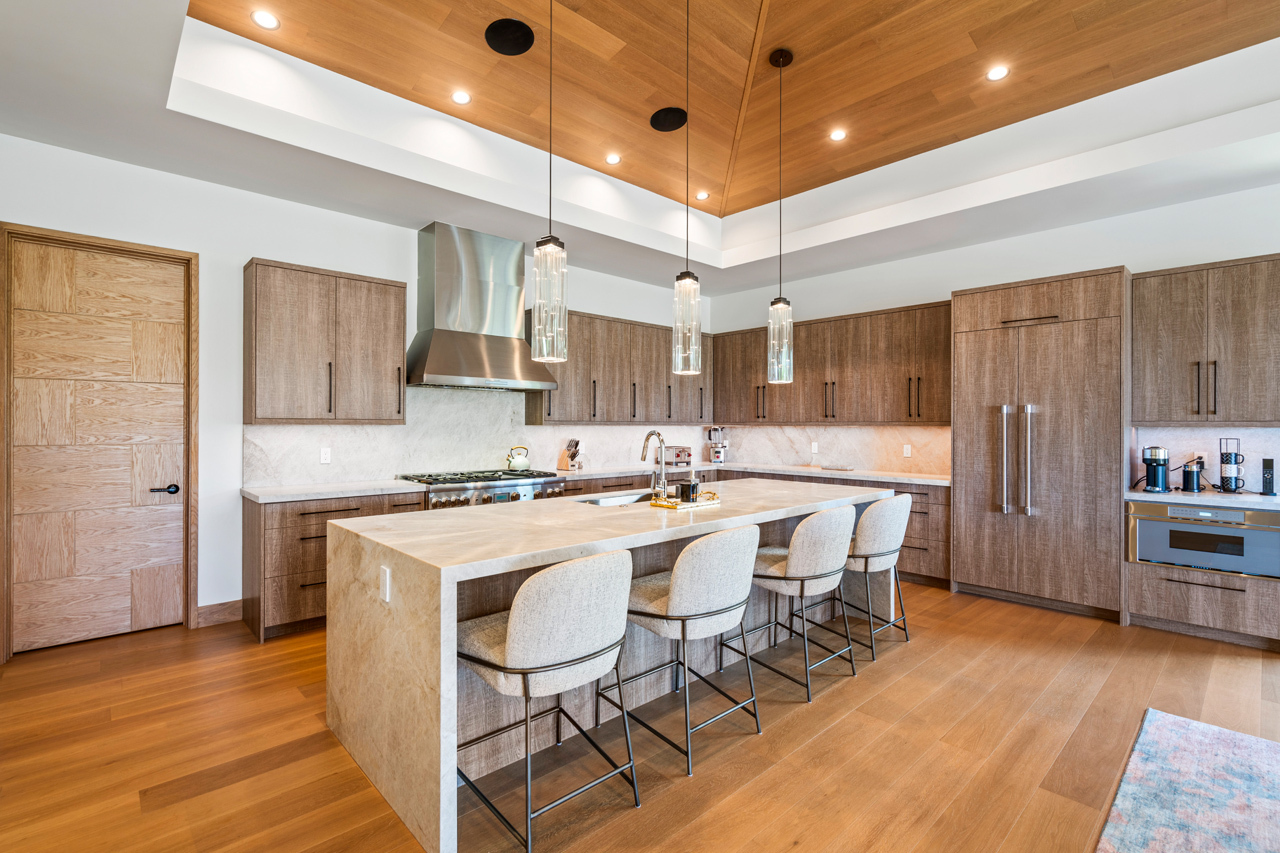 Kitchen:
