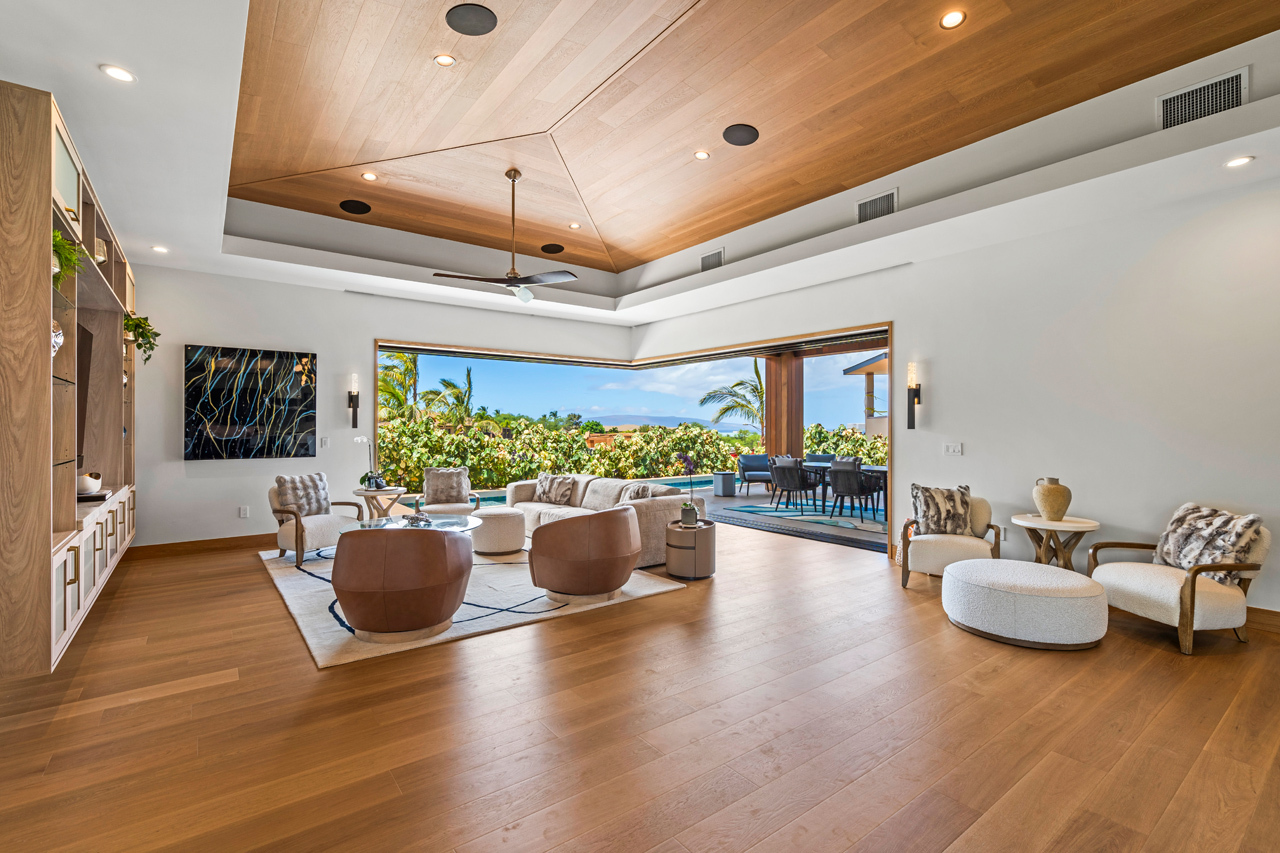 Living room: