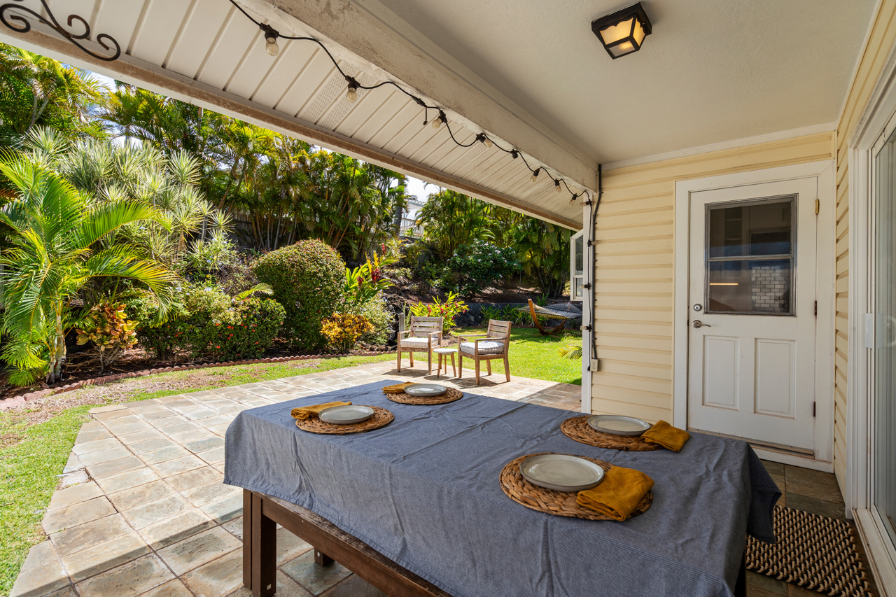 Covered lanai: 