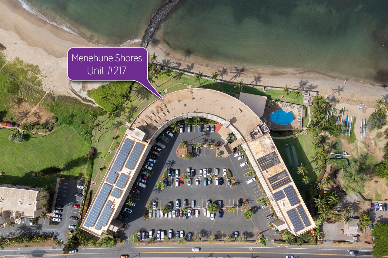 Prime oceanfront location: 